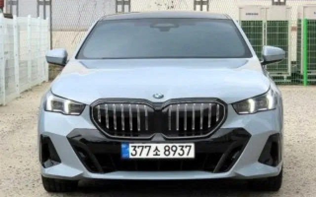 수원개인회생자중고차할부 5시리즈 (G60) 530i xDrive 매물 사진 2 - 2025/04 16,766km