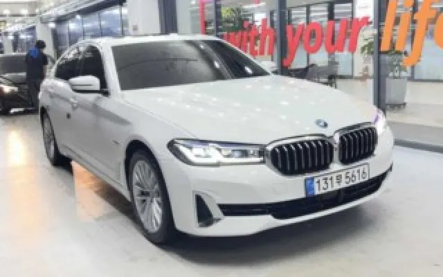 수원개인회생자중고차할부 5시리즈 (G30) 530e M 스포츠 매물 사진 18 - 2022/10 39,143km
